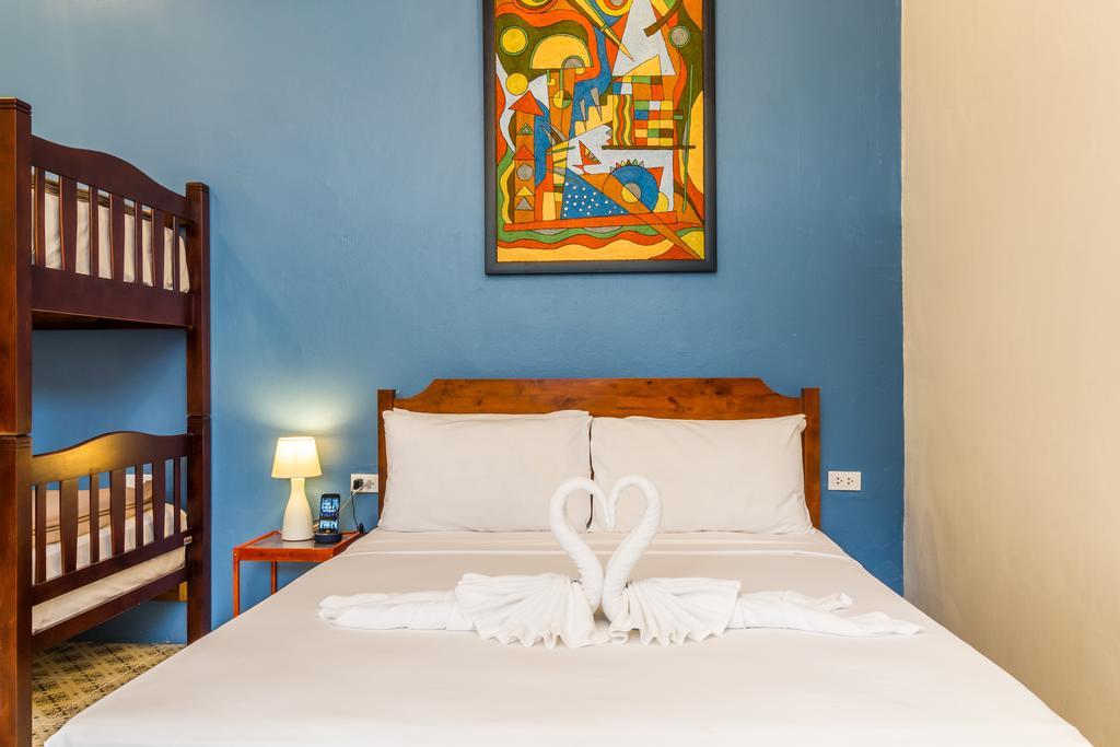 Eriksson Guesthouse Patong Eksteriør bilde