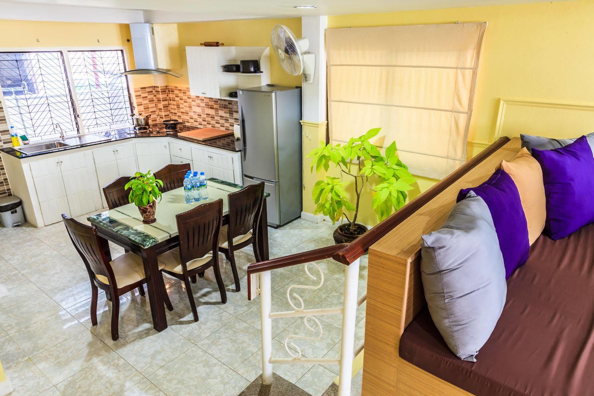 Eriksson Guesthouse Patong Eksteriør bilde