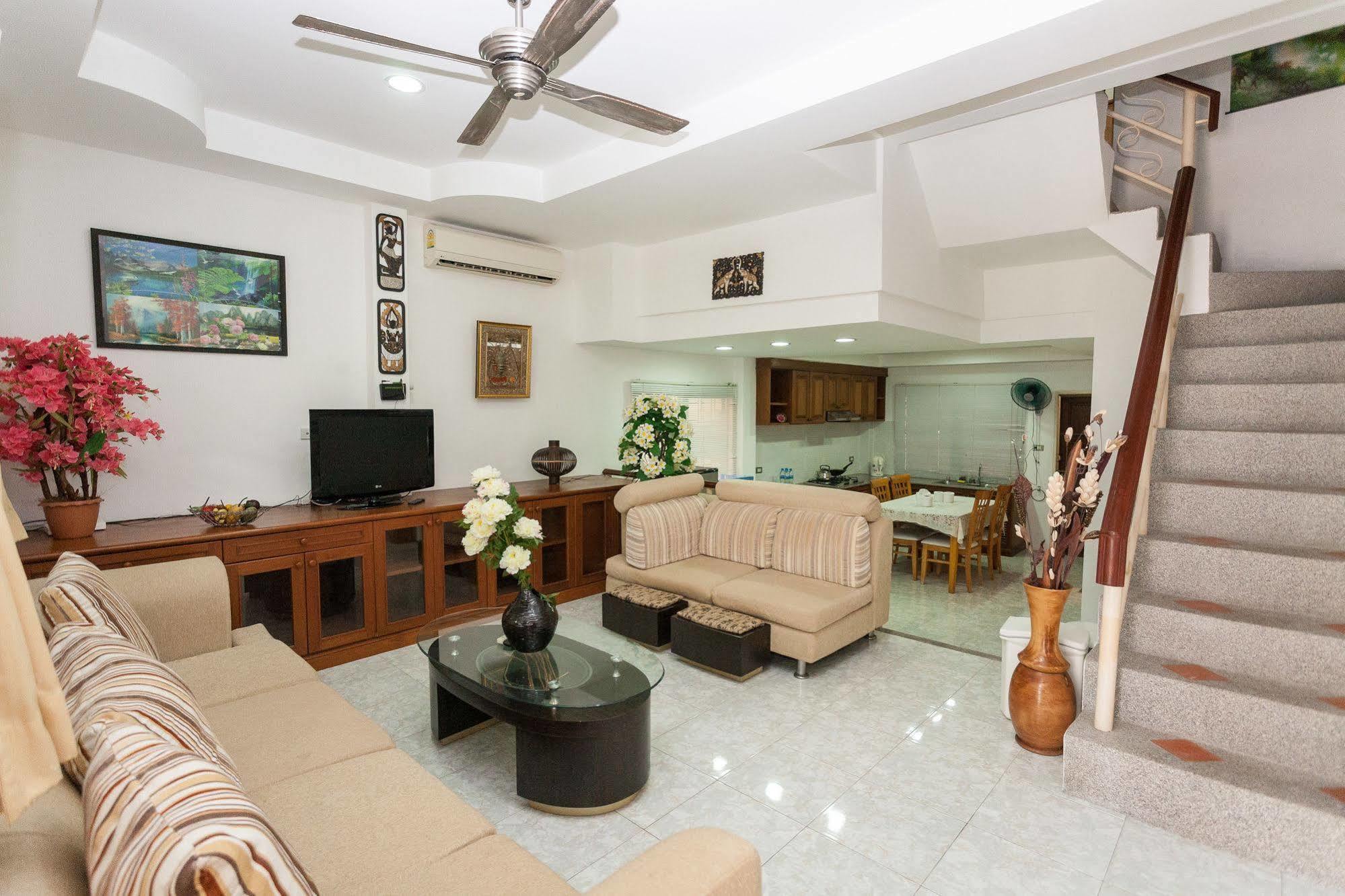 Eriksson Guesthouse Patong Eksteriør bilde