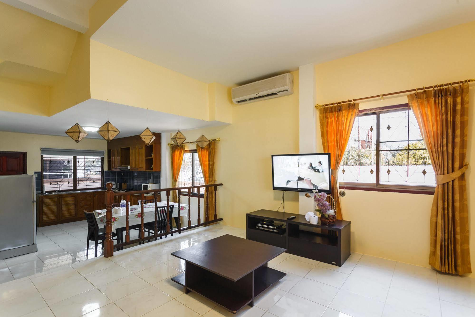 Eriksson Guesthouse Patong Eksteriør bilde